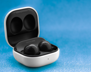 wireless earbuds - HC online blog